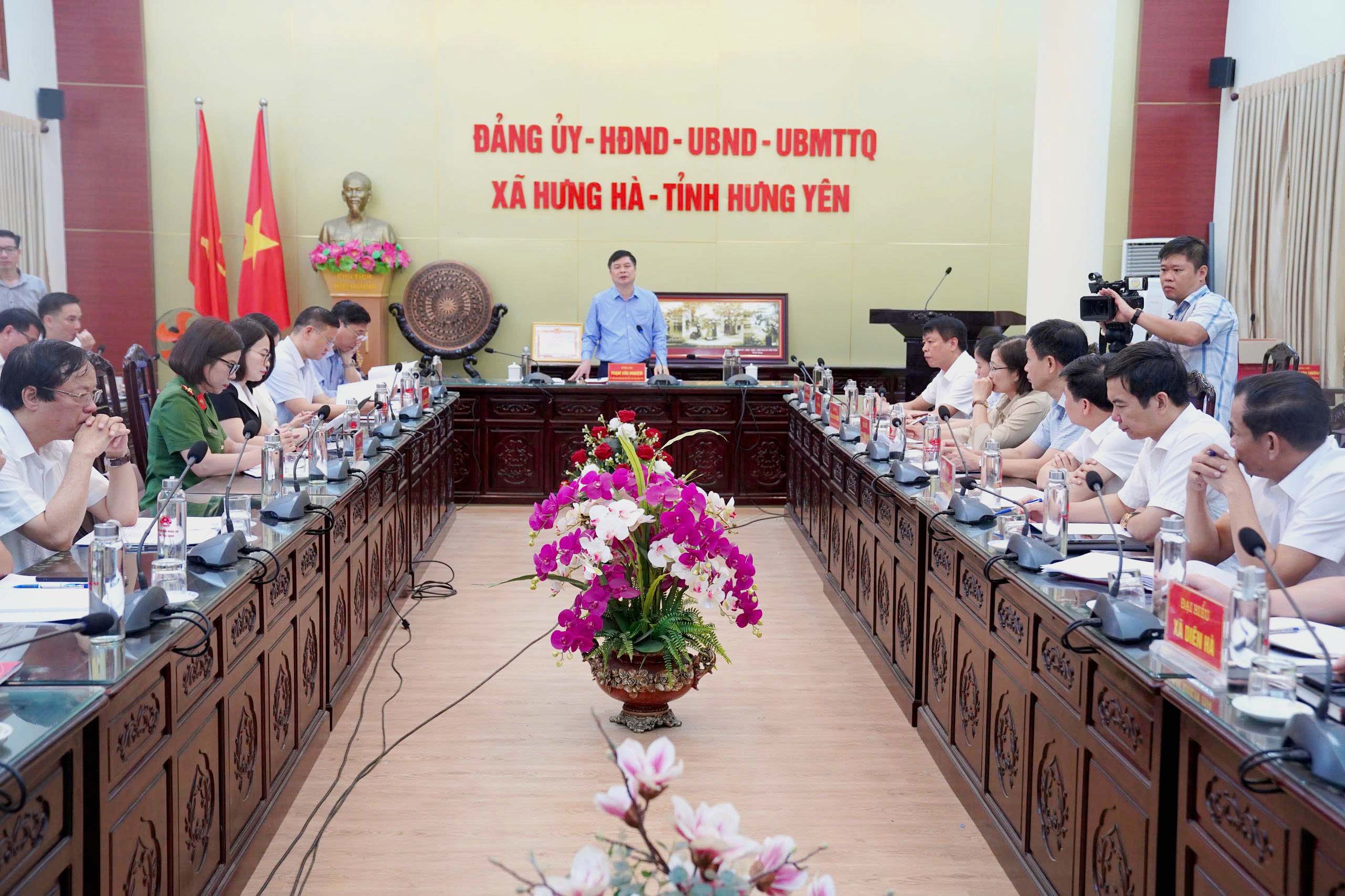 Hưng Yên: Kiểm tra, tìm giải pháp đẩy nhanh tiến độ khám sức khỏe toàn dân và số hóa dữ liệu y tế lên ứng dụng quốc gia