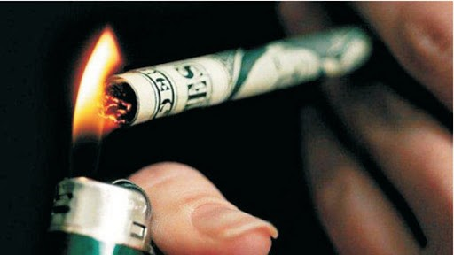 Hút thuốc lá gây thiệt hại lớn về kinh tế