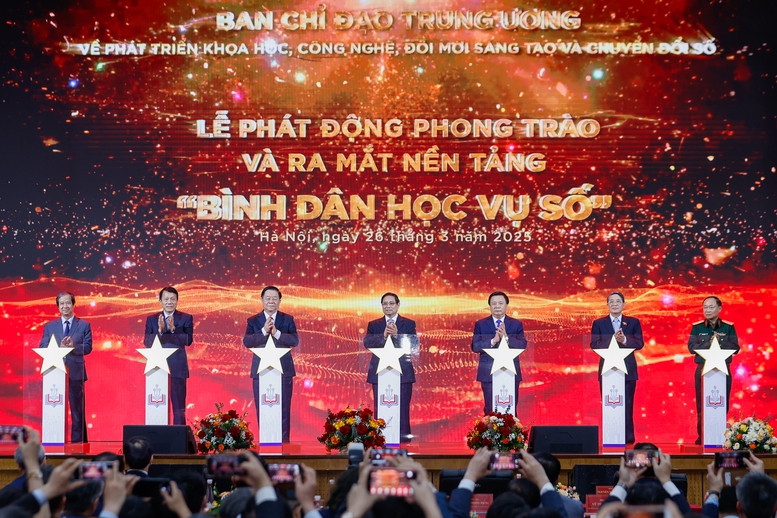 Tuyên truyền triển khai phong trào “Bình dân học vụ số” ngành y tế