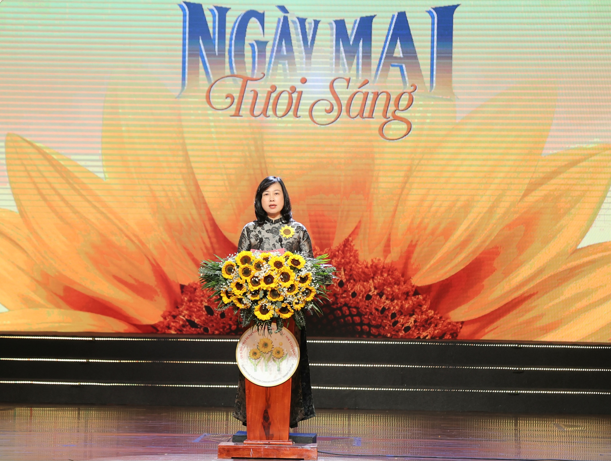 Bộ trưởng Bộ Y tế: Người bệnh ung thư phải đương đầu với khó khăn chồng chất, đặc biệt khi không có thẻ BHYT